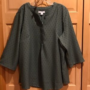 New Liz Claiborne Forest Green Textured Top